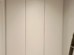 Распашной шкаф на заказ