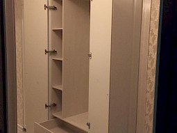 Распашной шкаф на заказ